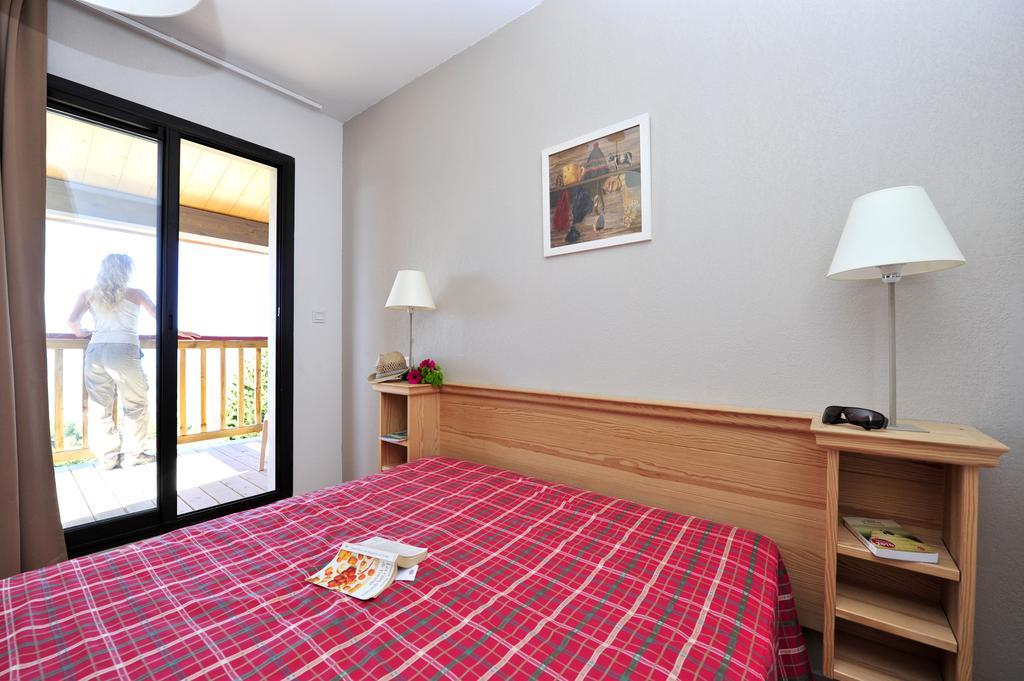 Residence Goelia Le Domaine De Castella Font-Romeu-Odeillo-Via Zimmer foto