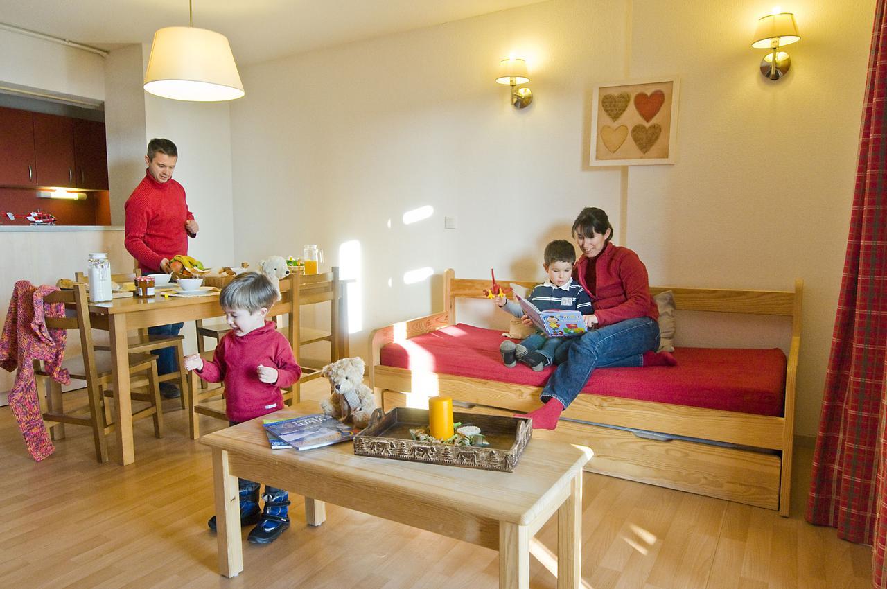 Residence Goelia Le Domaine De Castella Font-Romeu-Odeillo-Via Zimmer foto